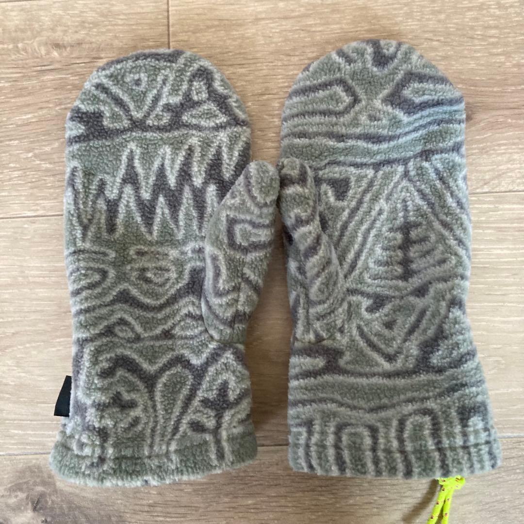 90s patagonia 総柄フリースミトンUSA製 / シンチラスナップT