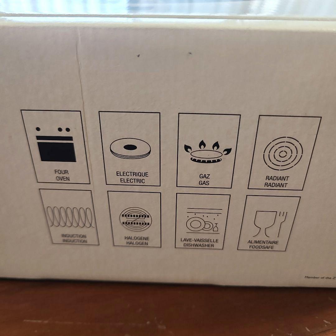 Staub　ストゥブ　ココット　ラウンド　グレー　22cm