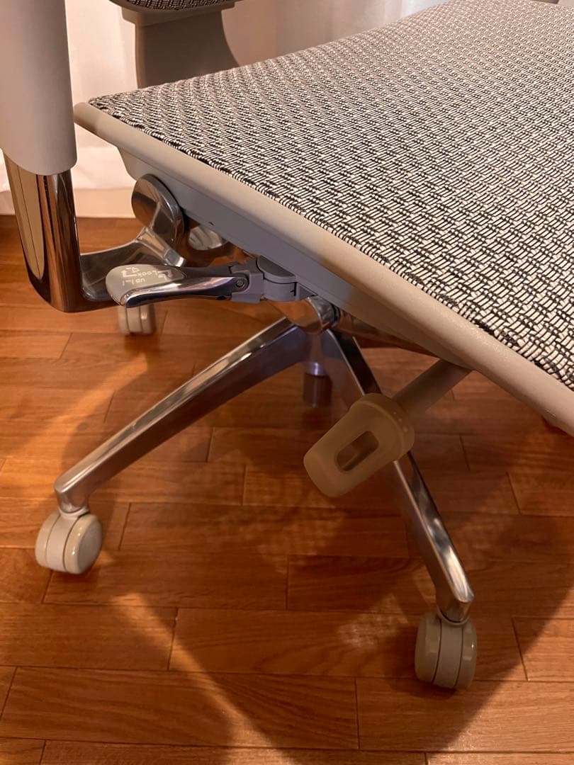 エルゴヒューマン　エンジョイ2　デスクチェア　グレー