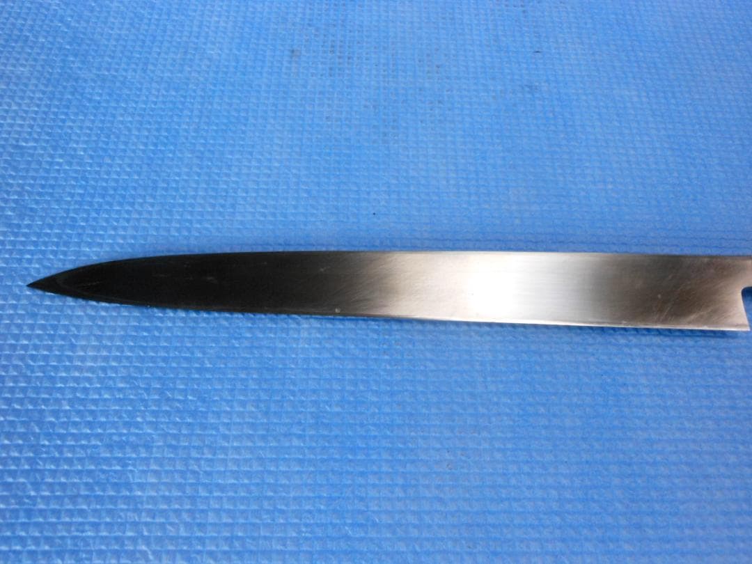 柳刃包丁・刺身包丁　銘・匠　　長さ・約４９ｃｍ