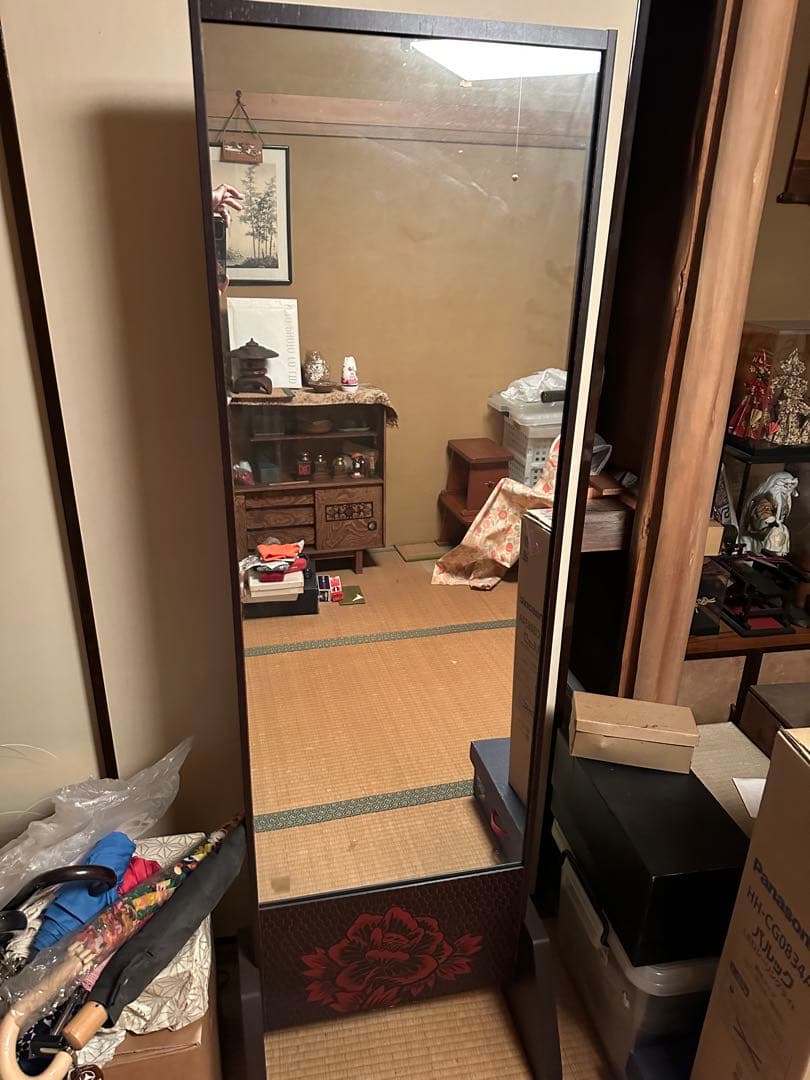 【引き取りの方限定特価】美品　木製スタンドミラー 花柄装飾