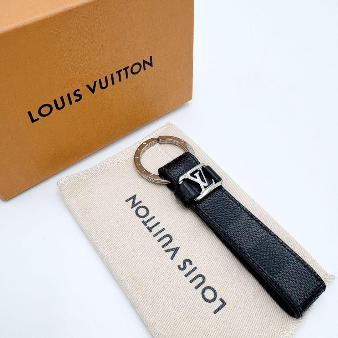 美品 ルイヴィトン　キーホルダー　ダミエグラフィット　LVドラゴンヌ