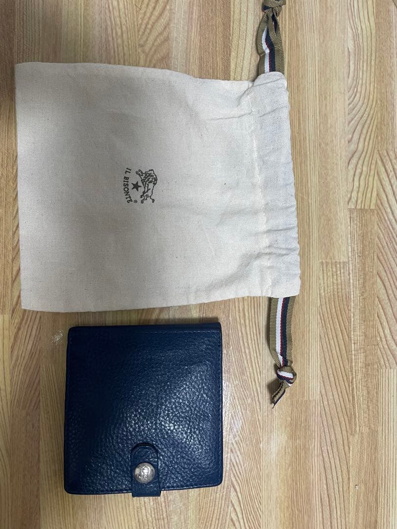 週末限定値下げ【美品】イルビゾンテ 二つ折り財布　ネイビー