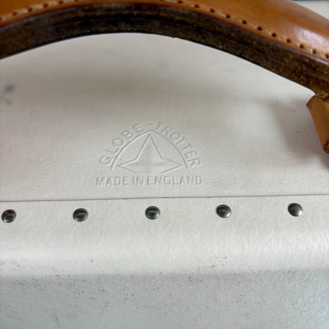 GLOBE-TROTTER サファリ　33インチ　キャリーケース　トロリー　白