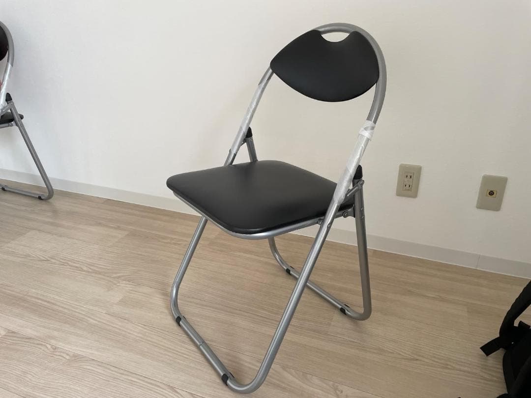 ★新品未使用★ パール金属 パイプイス 4脚 会議用 BK N-7874