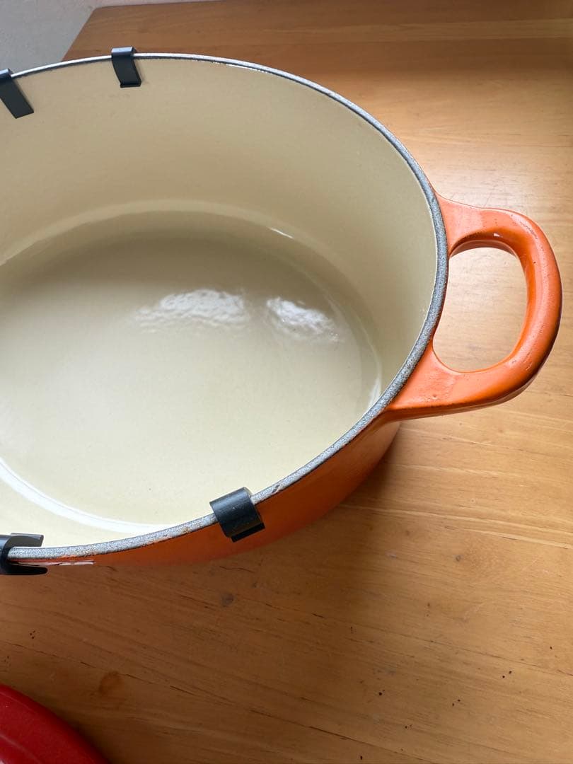 ルクルーゼ　ココット オーバル　オレンジ