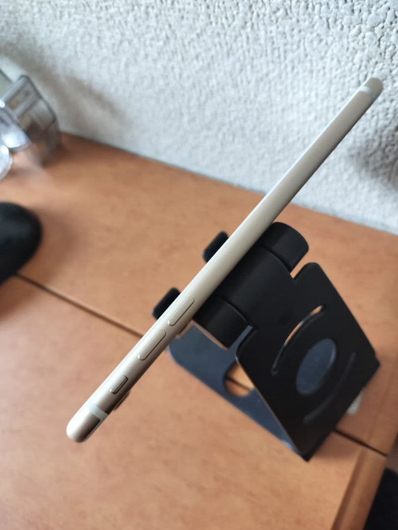 iPhone 7 Plus 128GB バッテリー100% simフリー