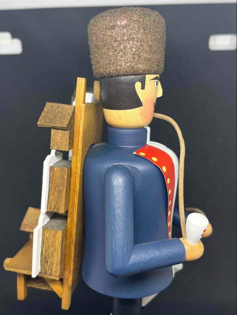 タ*ー様 ドイツ　ザイフェン　クラウスメルテン　煙出し　森の時計売り