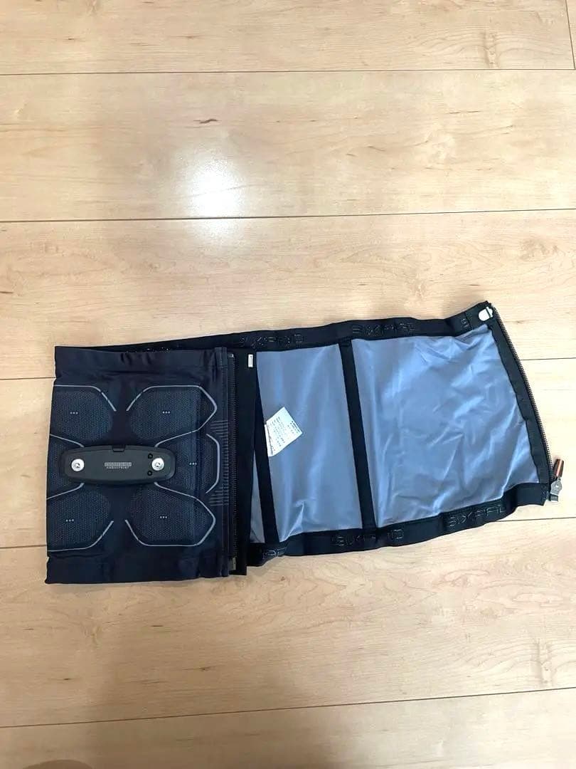 最終値下げ！【正規品】SIXPAD シックスパッド コアベルト Mサイズ