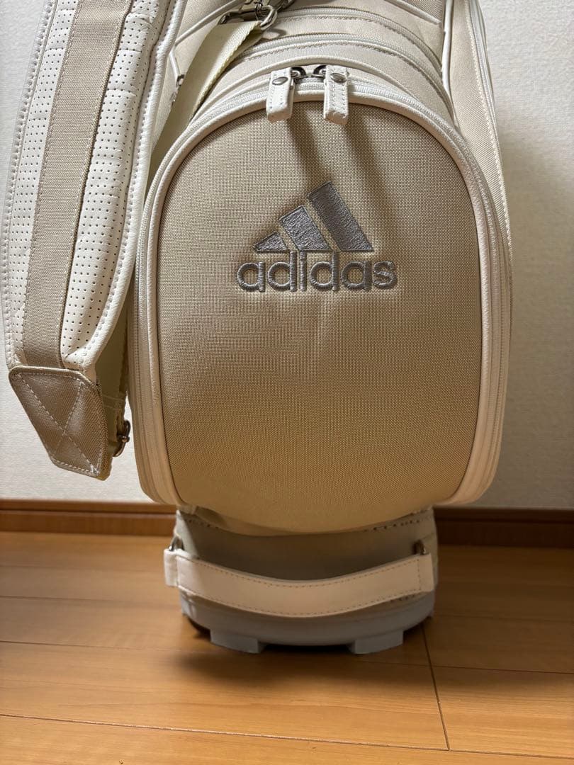 美品 アディダス adidas 軽量 レディース キャディバック 可愛いい