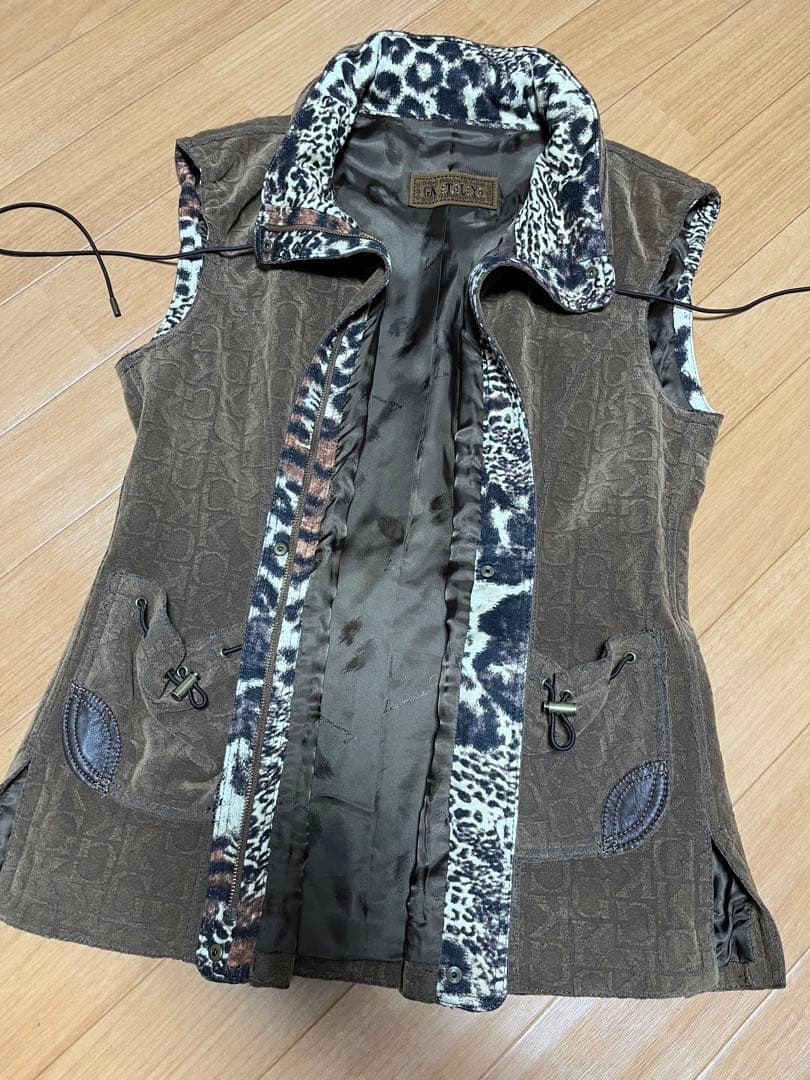 未使用　伊太利屋GKITALIYA ベストジャケット　茶×レオパード柄　おしゃれ
