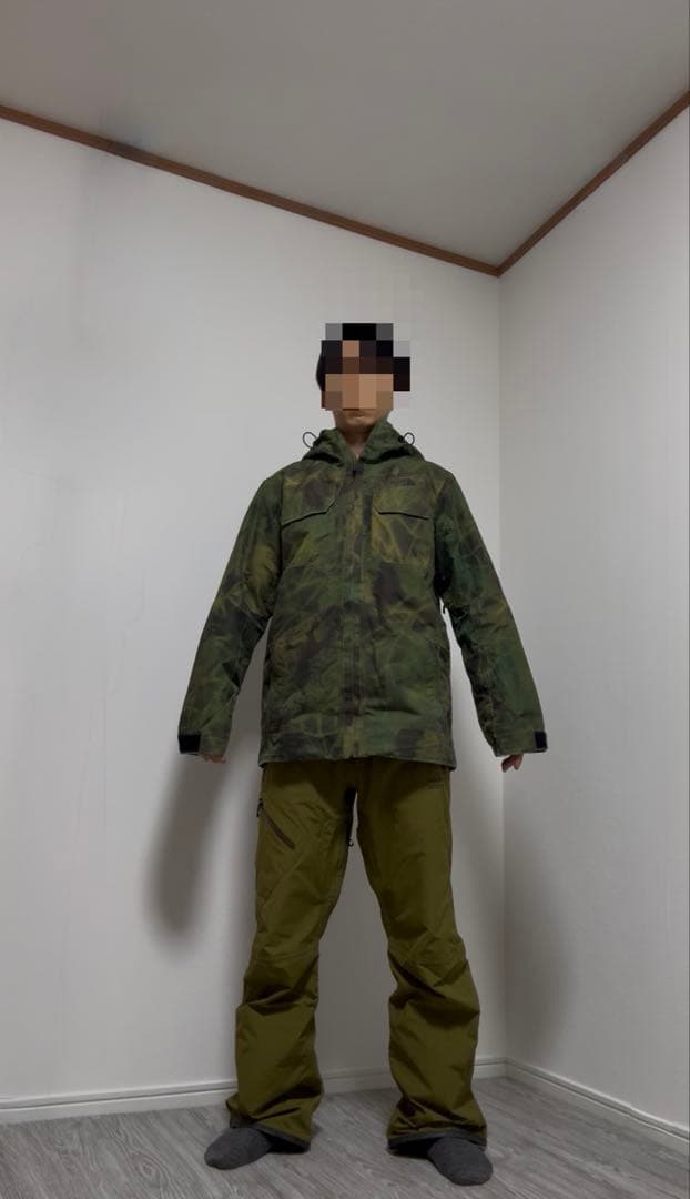 The North Face × VOLCOM スノーボードウェア 上下セット