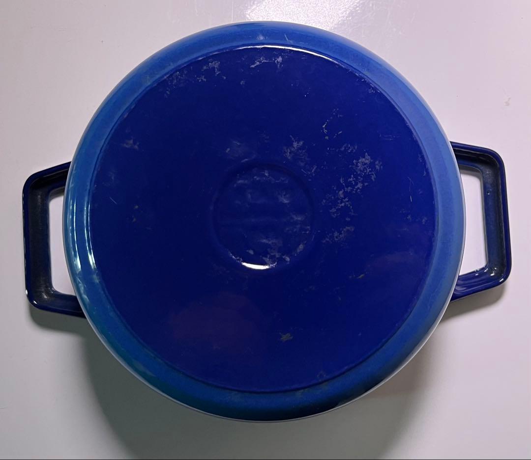 staub ピコ・ココットラウンド 【レア色】