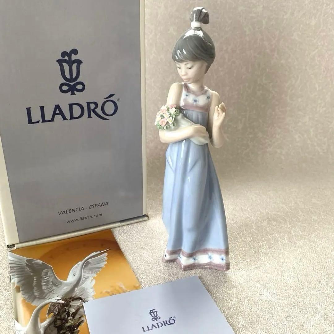 LLADRO リヤドロ 『 春の訪れ 』 置物