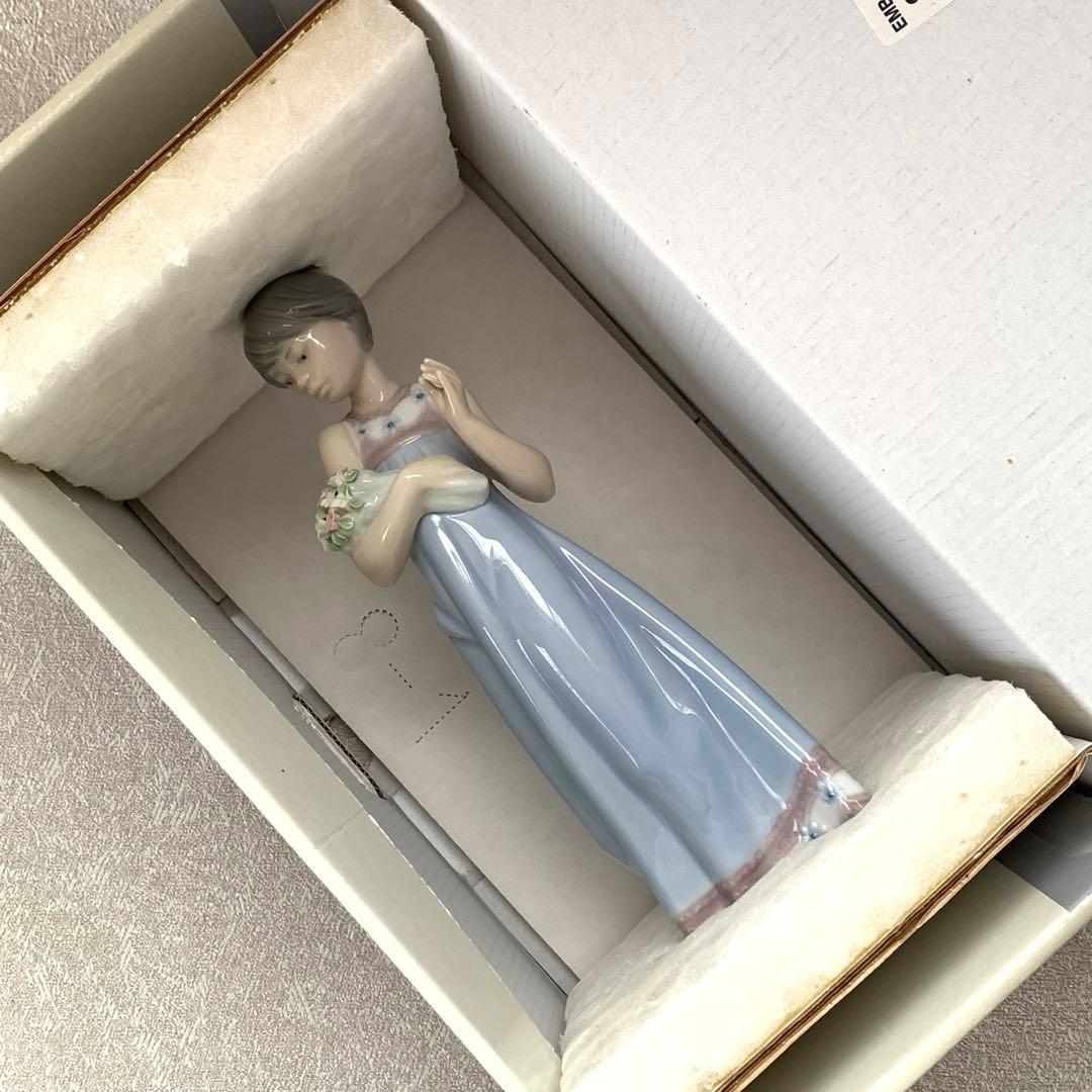 LLADRO リヤドロ 『 春の訪れ 』 置物