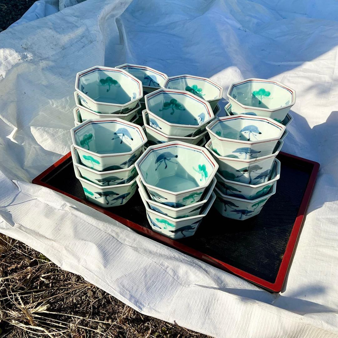 【九谷焼 八角そば猪口 79個セット】伝統的な青九谷様式の色絵が美しい逸品