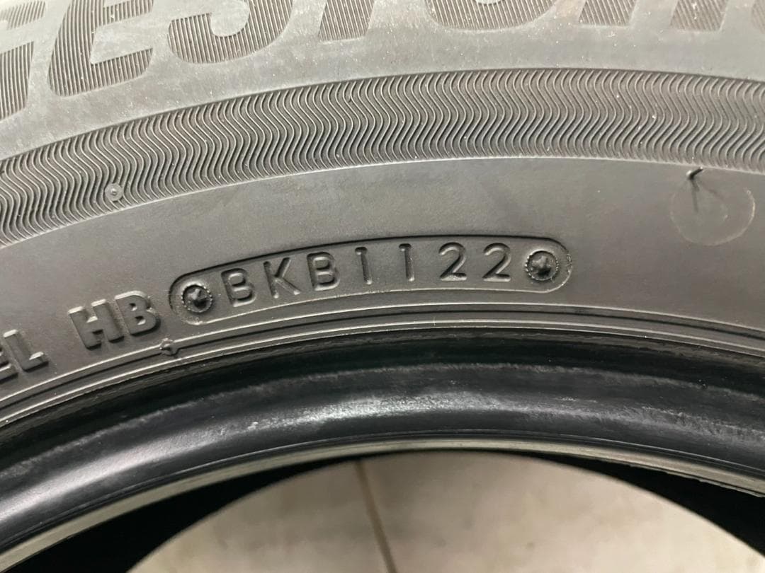 【送料無料】215/65R16 ブリヂストン 4本 訳あり特価 車検つなぎに