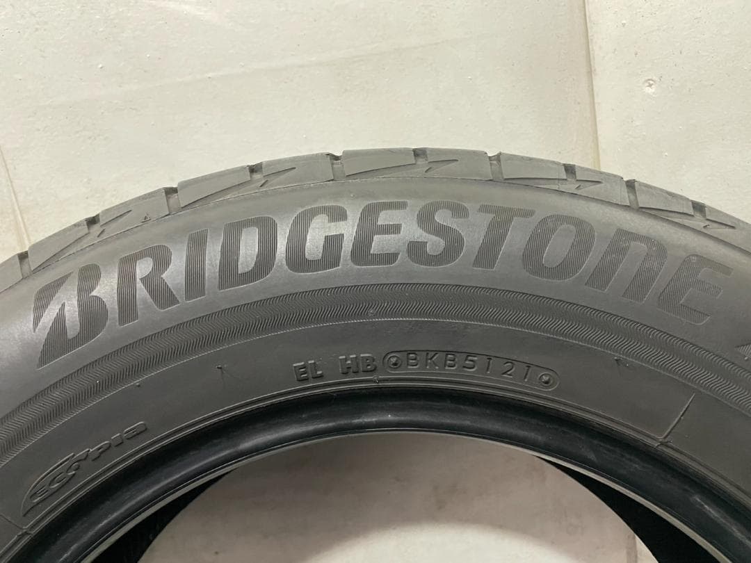 【送料無料】215/65R16 ブリヂストン 4本 訳あり特価 車検つなぎに