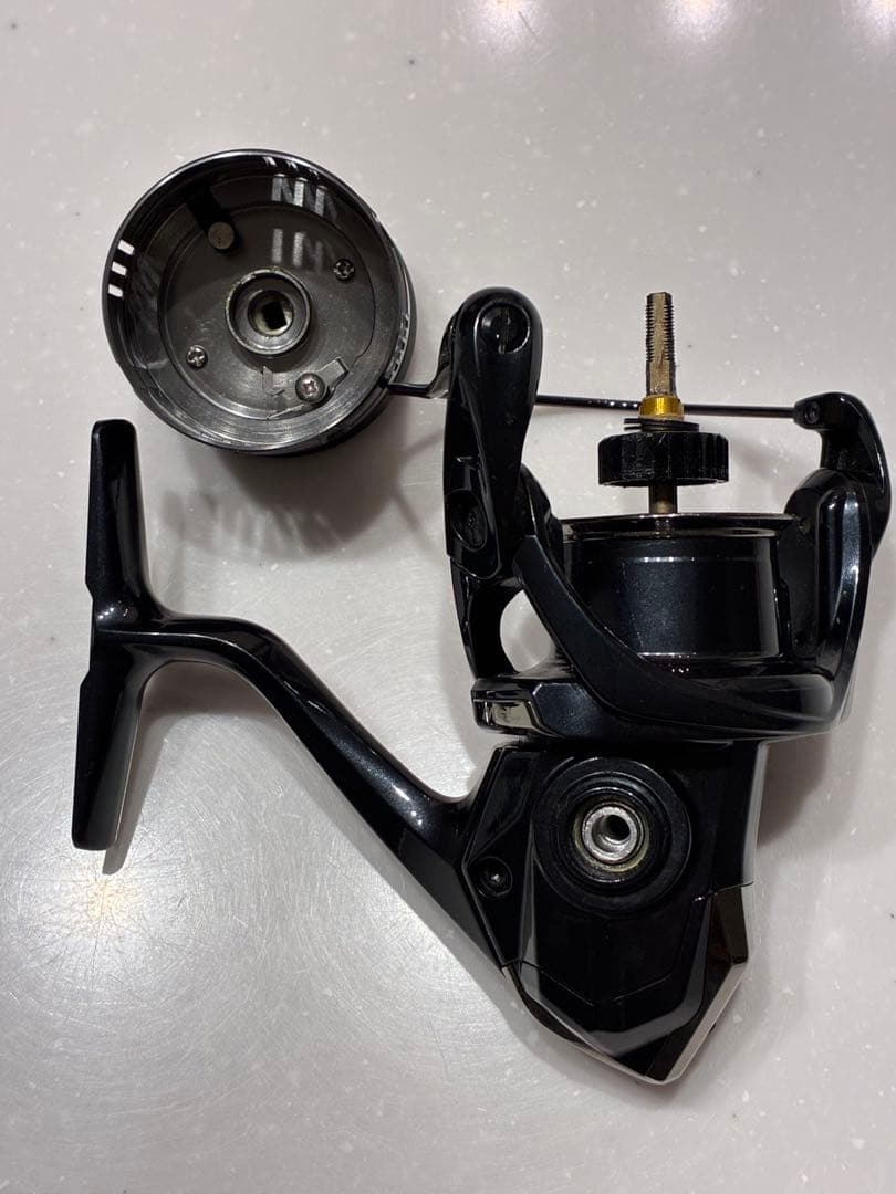 極美品 19ヴァンキッシュ C2500SHG シマノ Vanquish