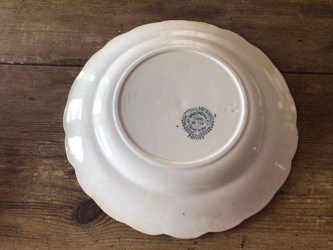 フランス/ショワジー・ル・ロワ/パヴォディナー平皿「E」