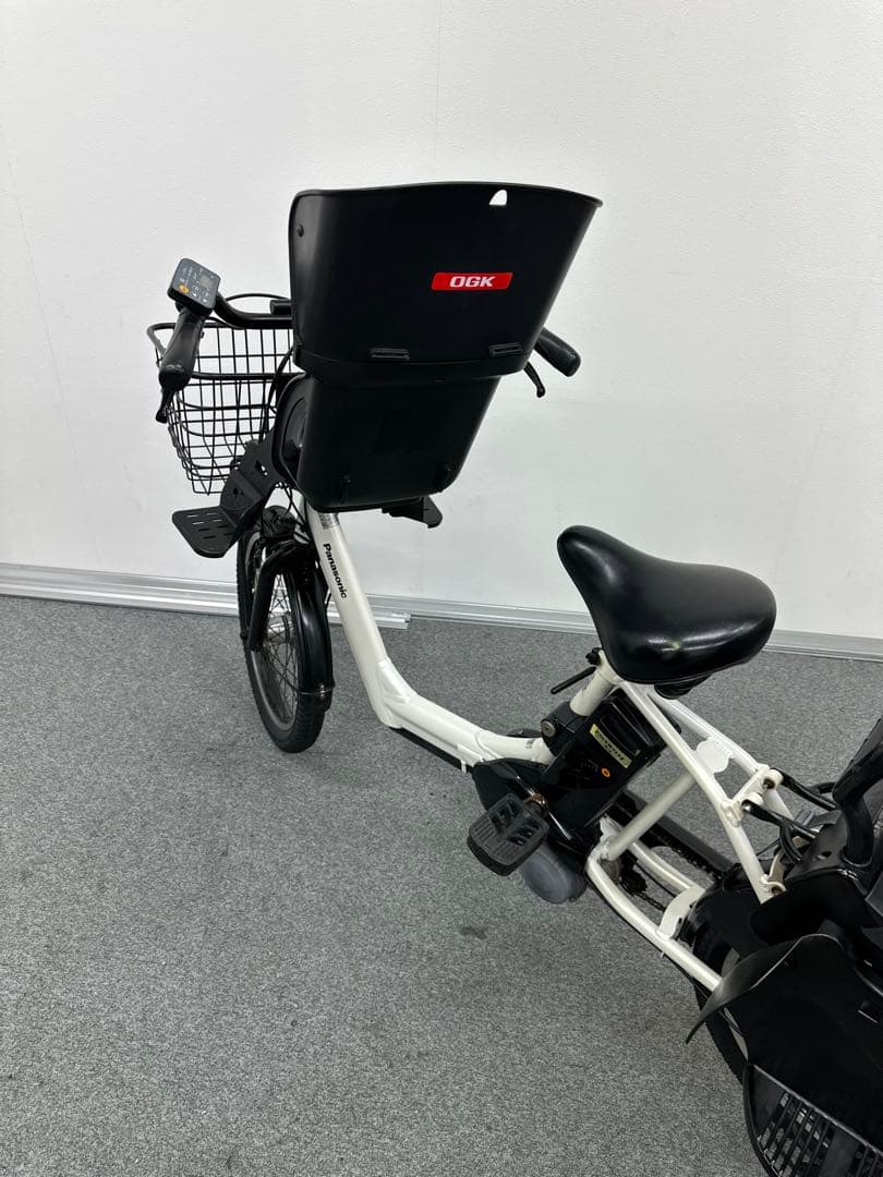 人気な車種3人乗り対応　パナソニックギュットアニーズ　電動自転車　子供シート付き