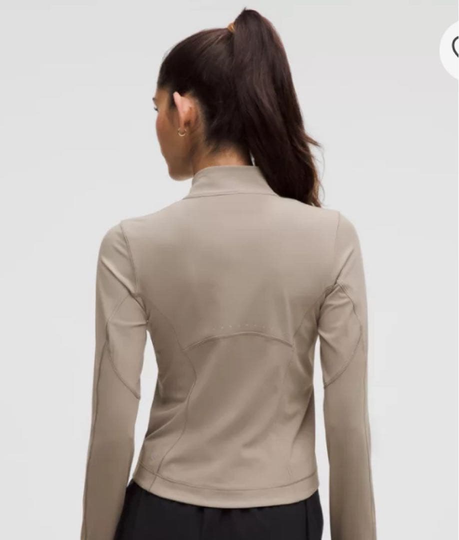 ルルレモン　軽量UVプロテクション ランニングジャケット