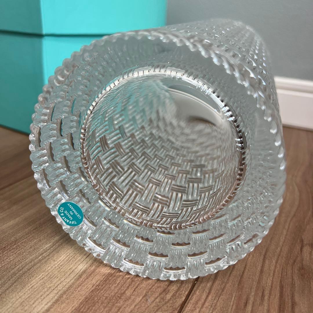 【TIFFANY&Co.】新品クリスタル花瓶 編み込み模様　フラワーベース
