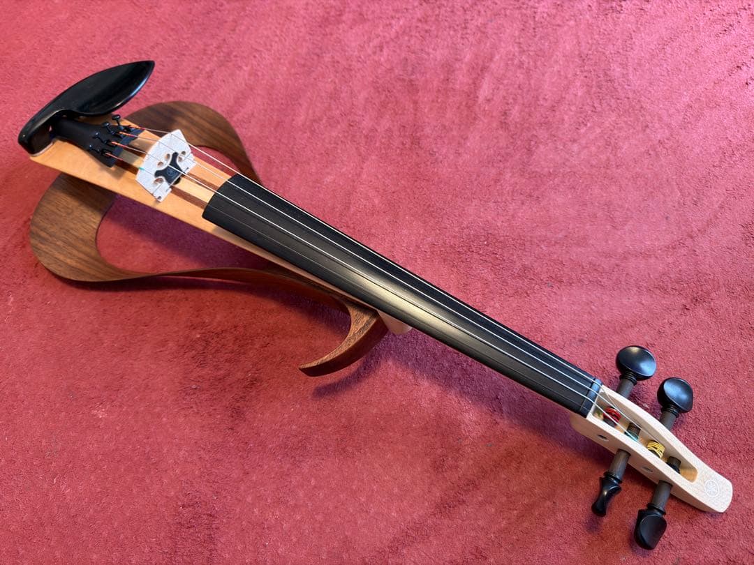 Yamaha YEV104 エレクトリックバイオリン