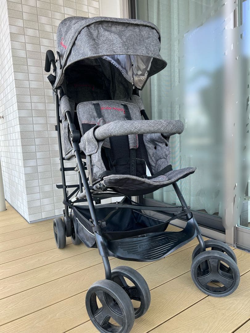 二人乗りベビーカー　日本育児　キンダーワゴン　DUOシティHOP2
