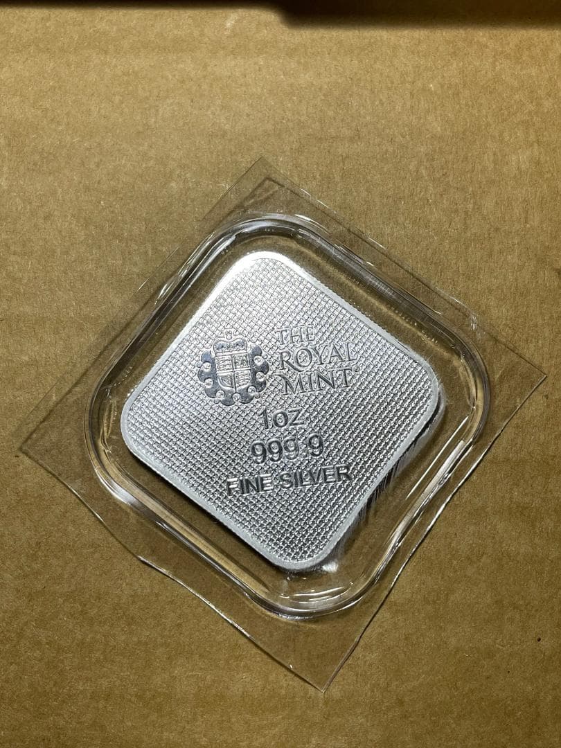 クイーンズ・ビースト・コンプリーター 1オンス シルバーバー1枚