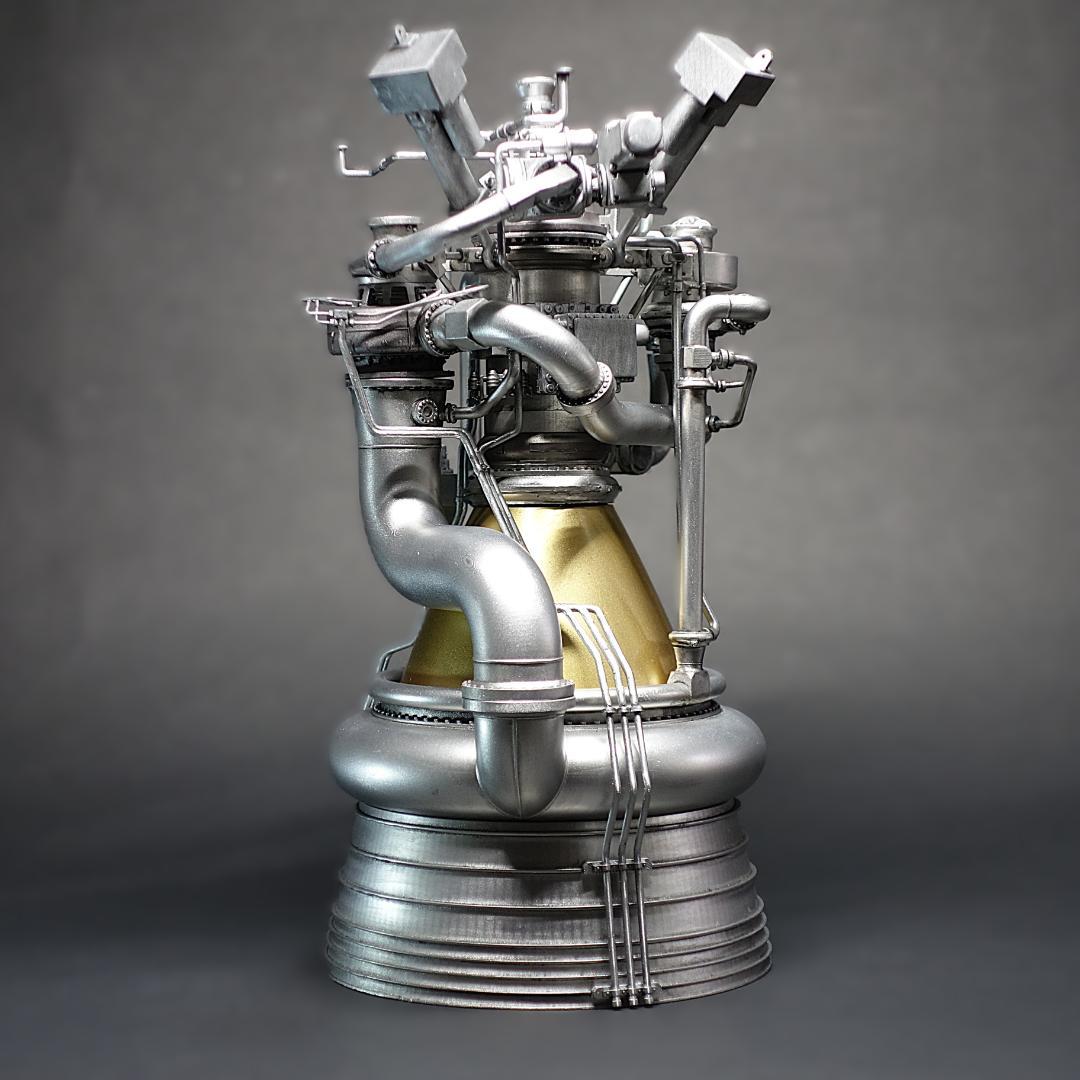 JAXA LE-9 ロケットエンジンモデル完成品