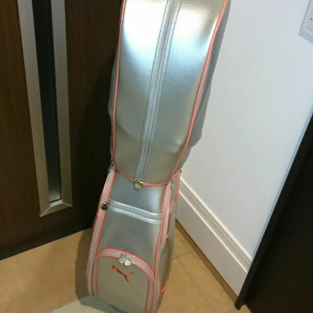 【SALE】レディース　プーマ　ゴルフ　キャディバッグ美品　送料込み