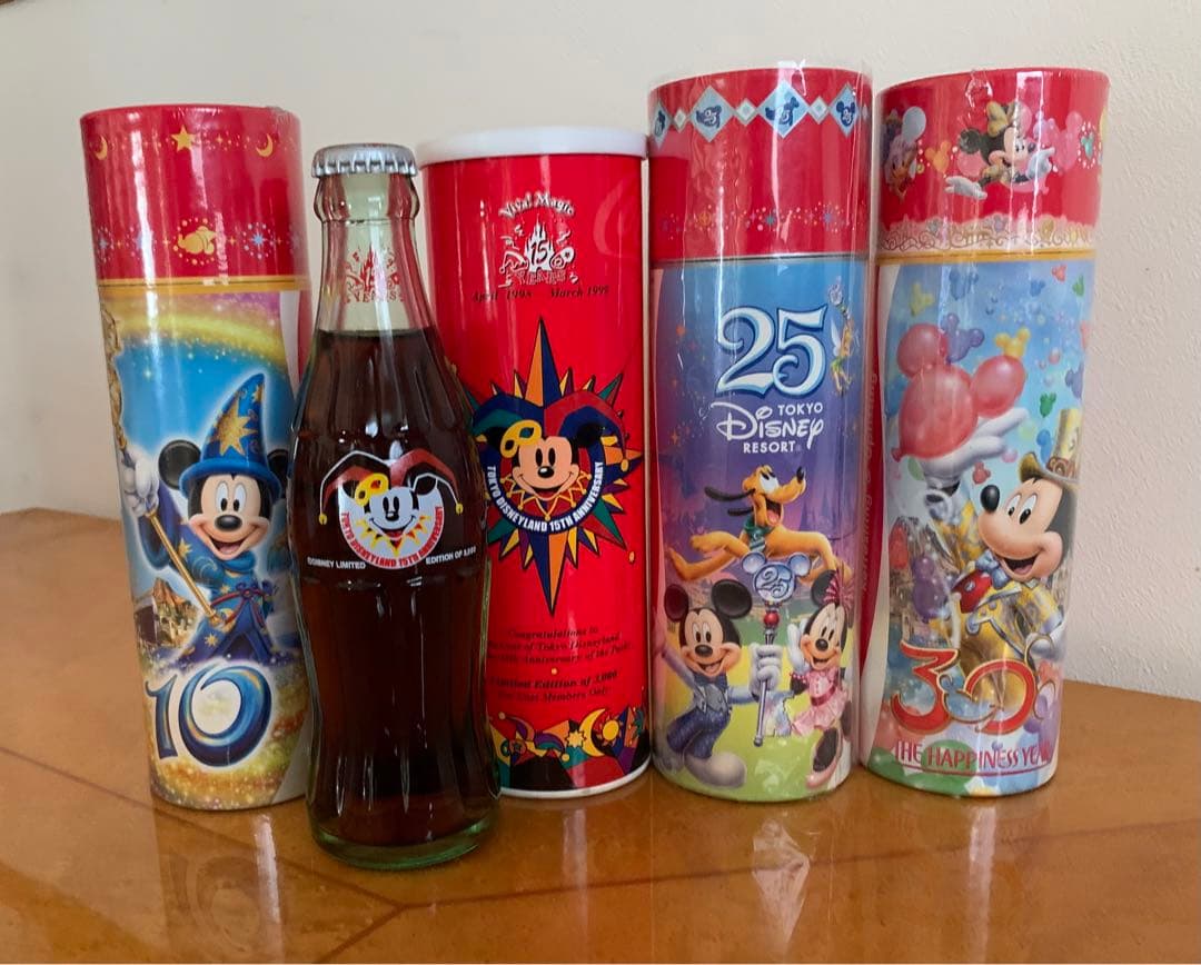 コカコーラディズニー周年記念ボトル