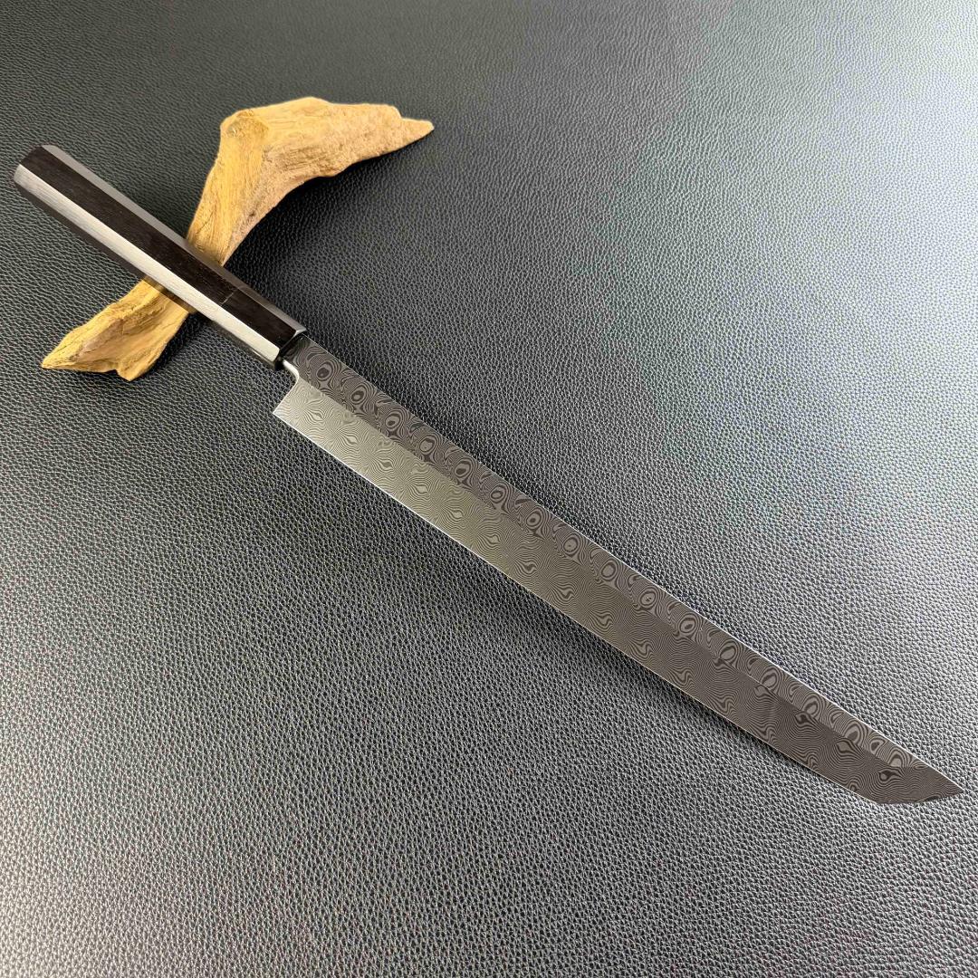 9697新品 ダマスカス 先丸包丁 尺一 海流紋 105層 黒檀黒水牛角八角柄