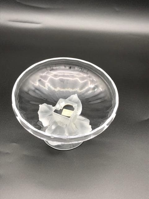 ラリック　コンポート用の透明感のあるクリスタルガラスのお皿