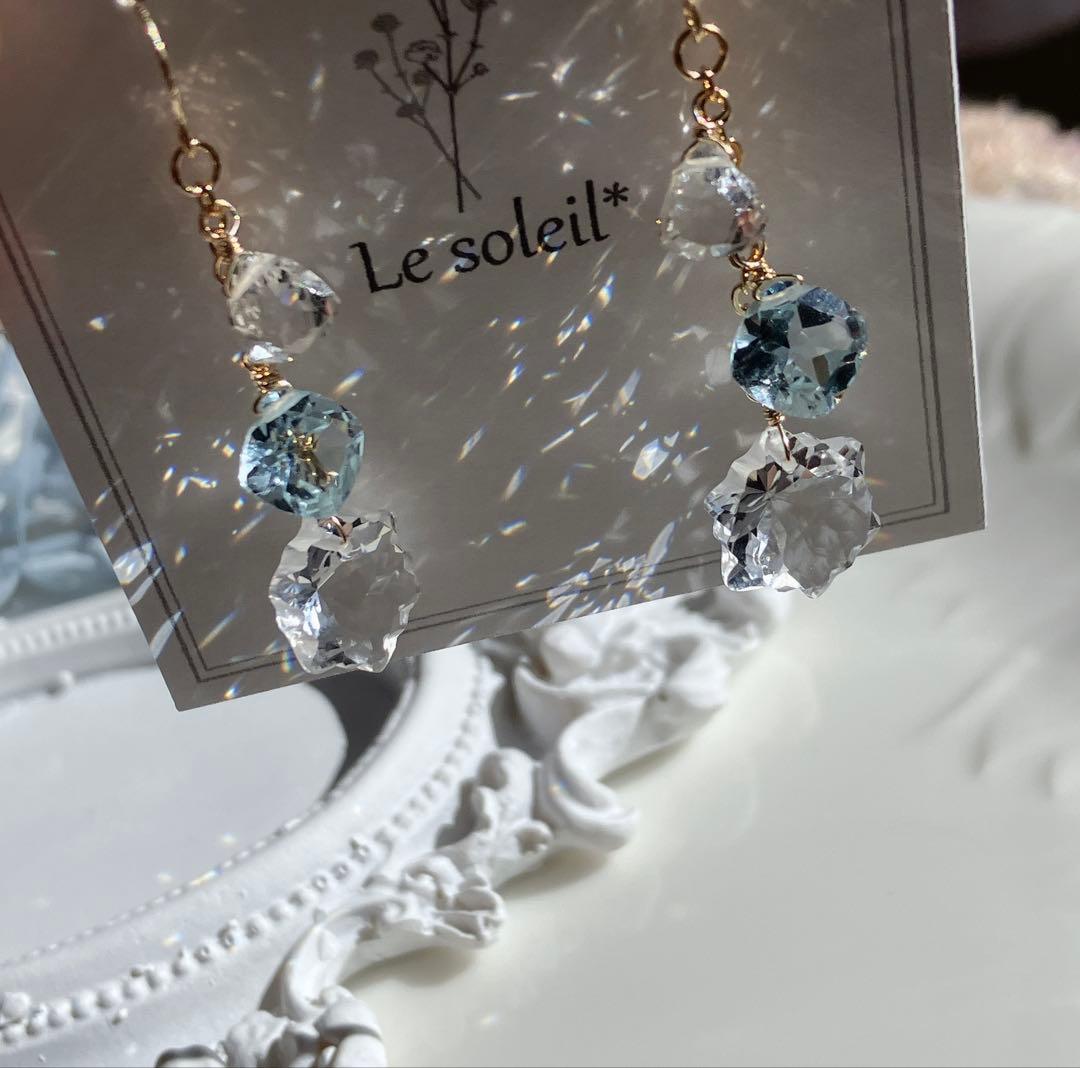 ポメころび◆ラスト1点✧雪の結晶✧水晶×スカイブルートパーズピアス