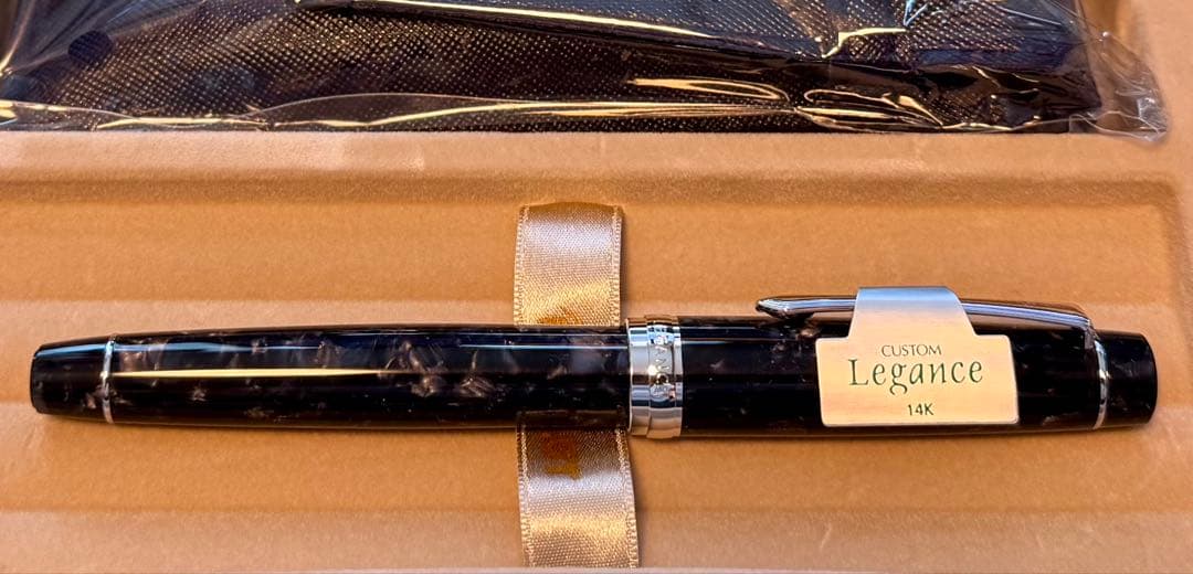 パイロット万年筆 カスタムレガンス スペアペン先付き【新品未使用品、超レア】