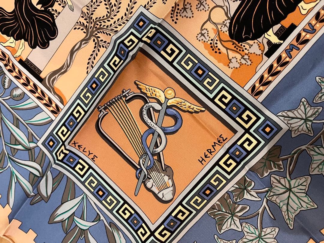 エルメス スカーフ カレ90 MUSIQUE DES DIEUX 神々の音楽