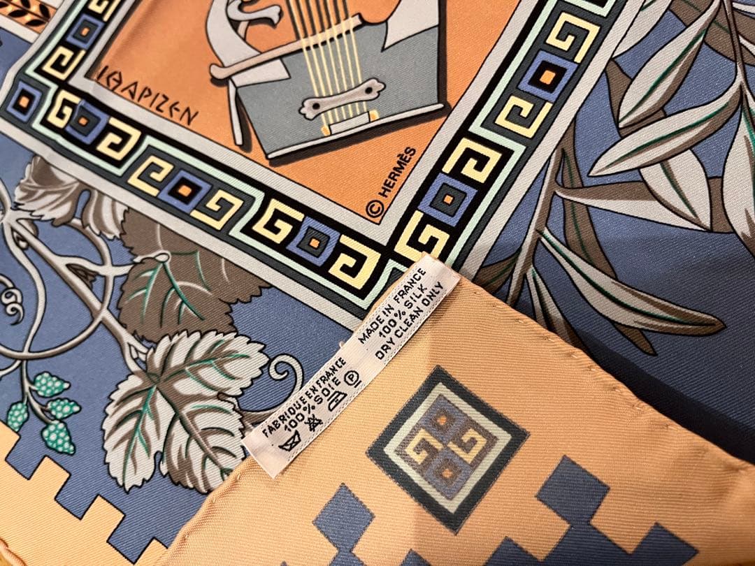 エルメス スカーフ カレ90 MUSIQUE DES DIEUX 神々の音楽