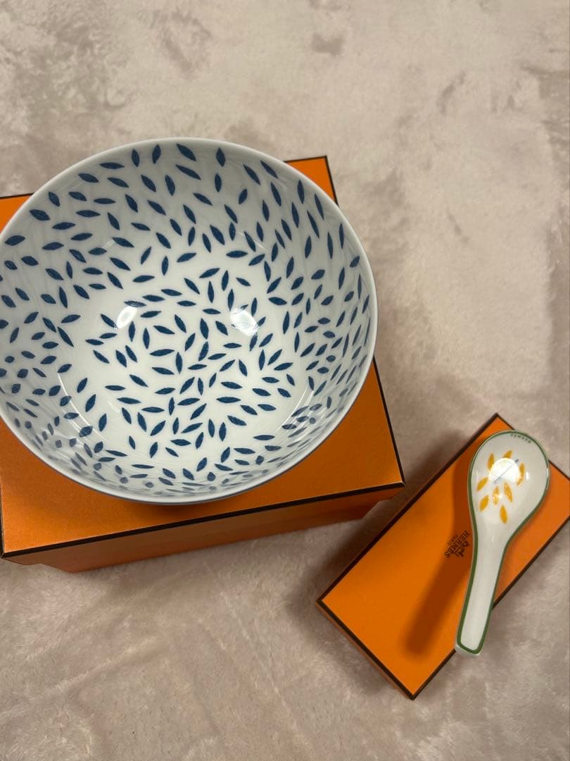 HERMES 箱付き　丼ぶりレンゲセット