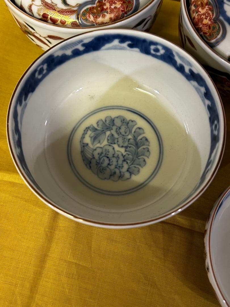 最終処分価格　明治 長春冨貴 伊万里焼 金彩染付 蓋付中鉢 ３客