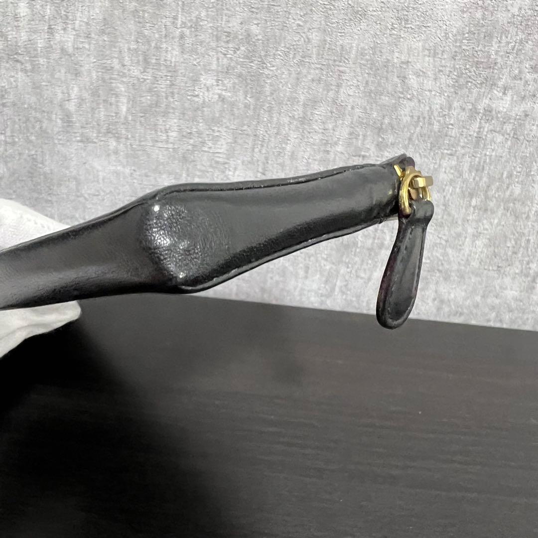 GANZO ミネルバナチュラル ブラックレザー ラウンドジップ 長財布