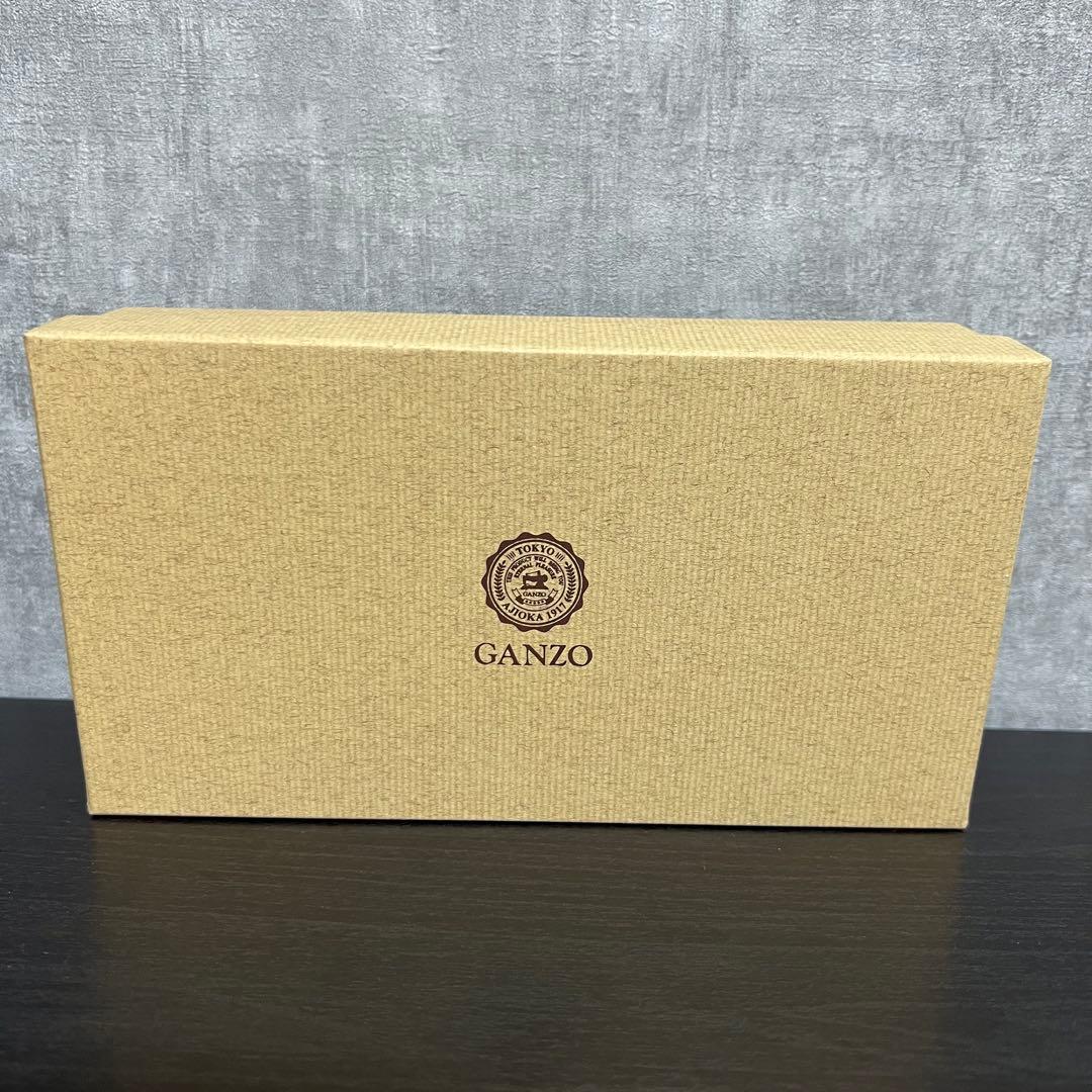 GANZO ミネルバナチュラル ブラックレザー ラウンドジップ 長財布