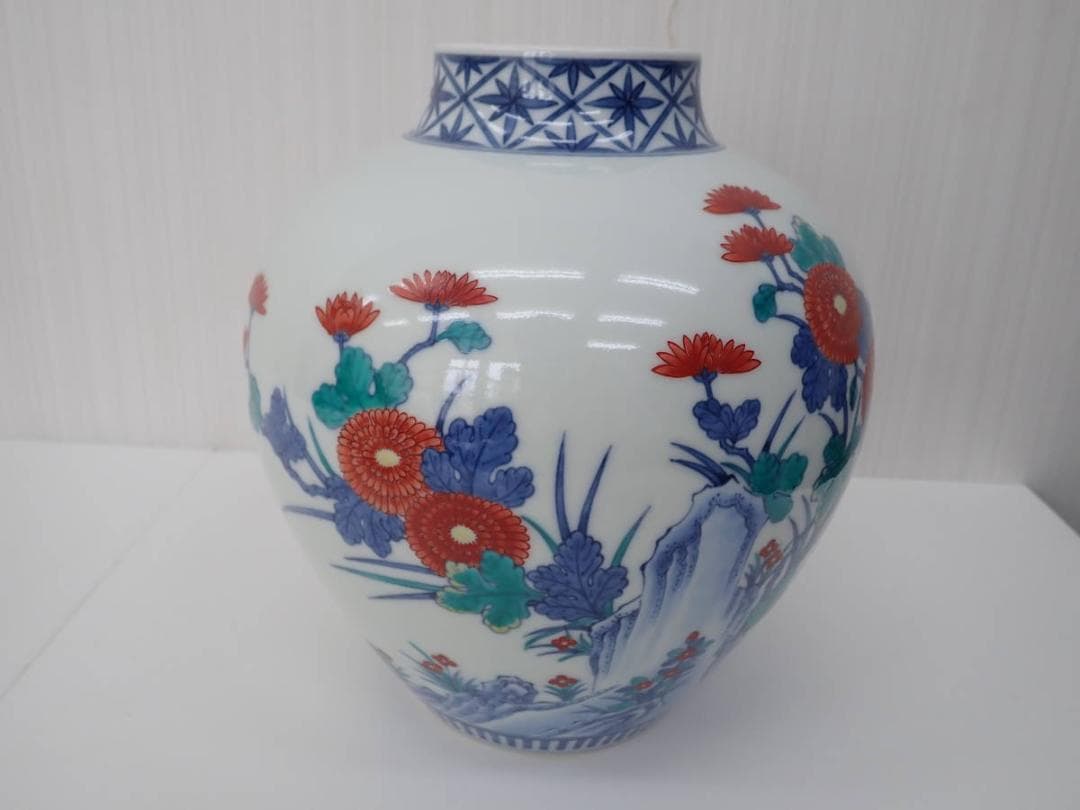 人間国宝　13代 今泉今右衛門 作　色鍋島岩菊絵花瓶 壺 花器　共箱 木箱入りa