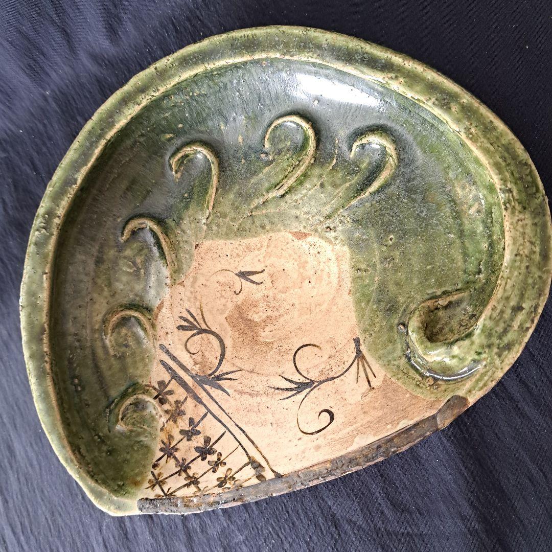 「織部(おりべ)焼 鮑(あわび)皿の用と美」緑釉皿(幅23cm) 骨董アンティー