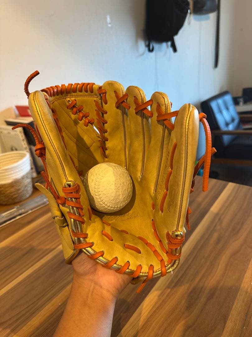 ローリングス軟式用　大人投手用グローブ