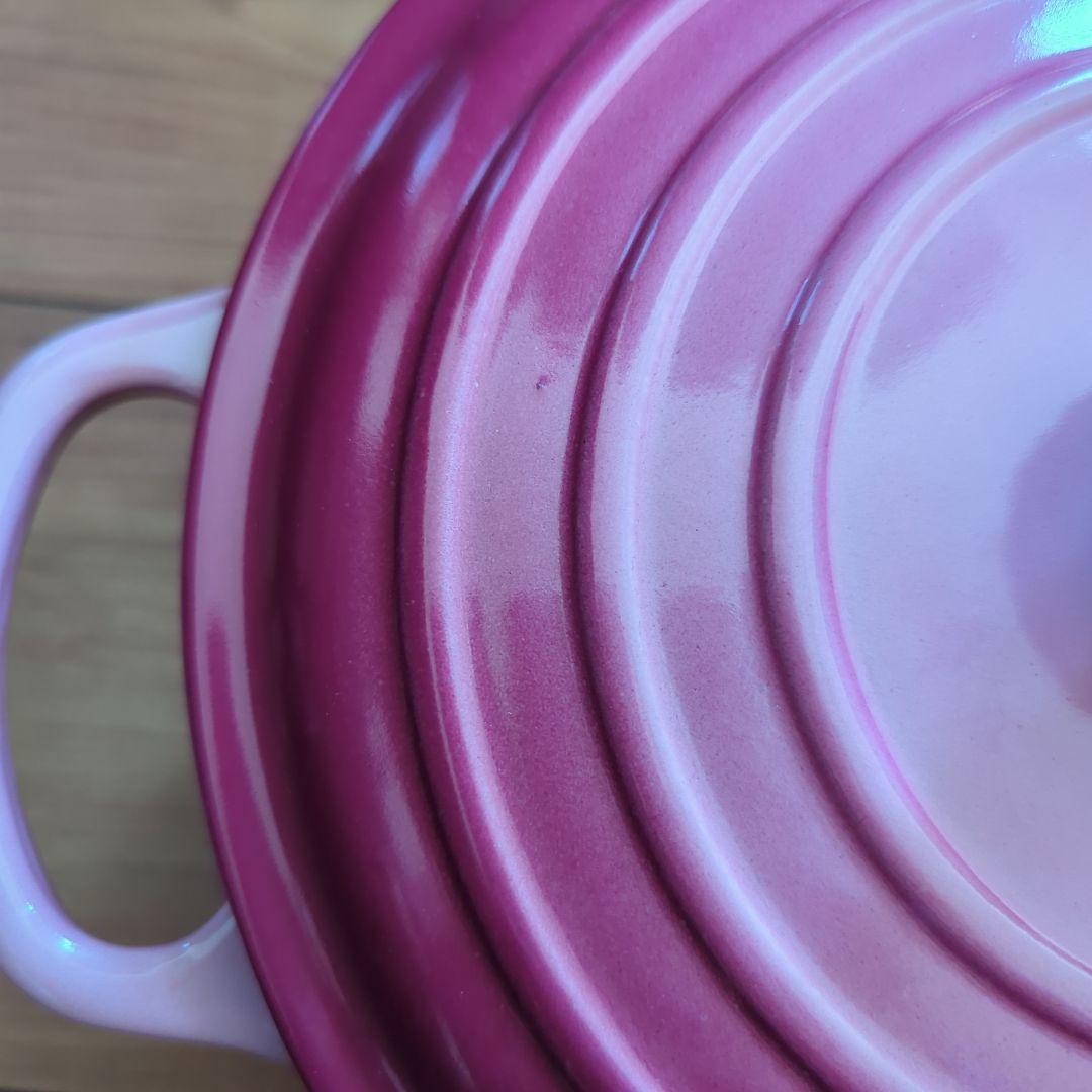 ル・クルーゼ シグニチャー ココット·ロンド 20cm ベリー