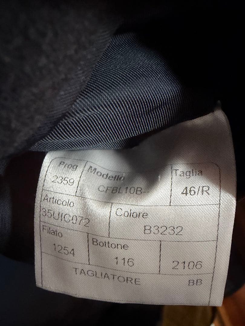 タリアトーレ　46 カシミヤ100 ネイビー　（カバー付）