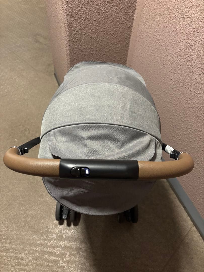 【美品】アップリカ　aprica ラクーナクッションフリーAC グレー