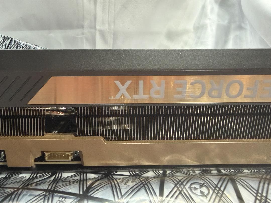 と*つ様 ZOTAC GeForce RTX 5080 16GB バルク フィン